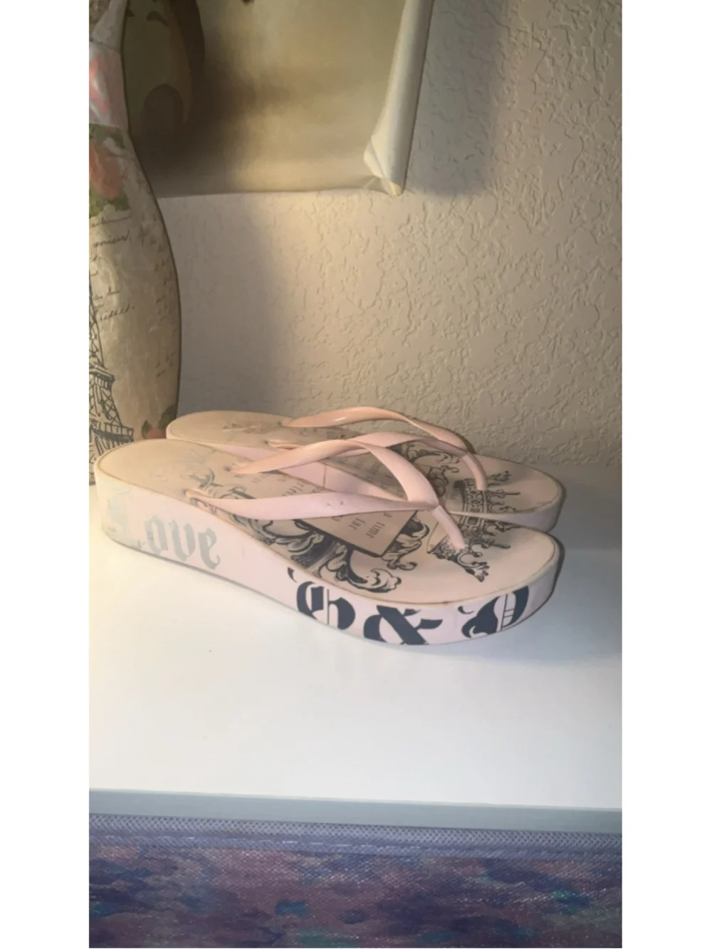 Women's Juicy Couture Platform Flip Flop Sandals in Pink and Black